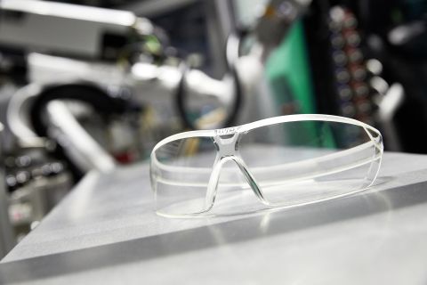 ARBURG_173056 UVEX protective goggles_web.jpg